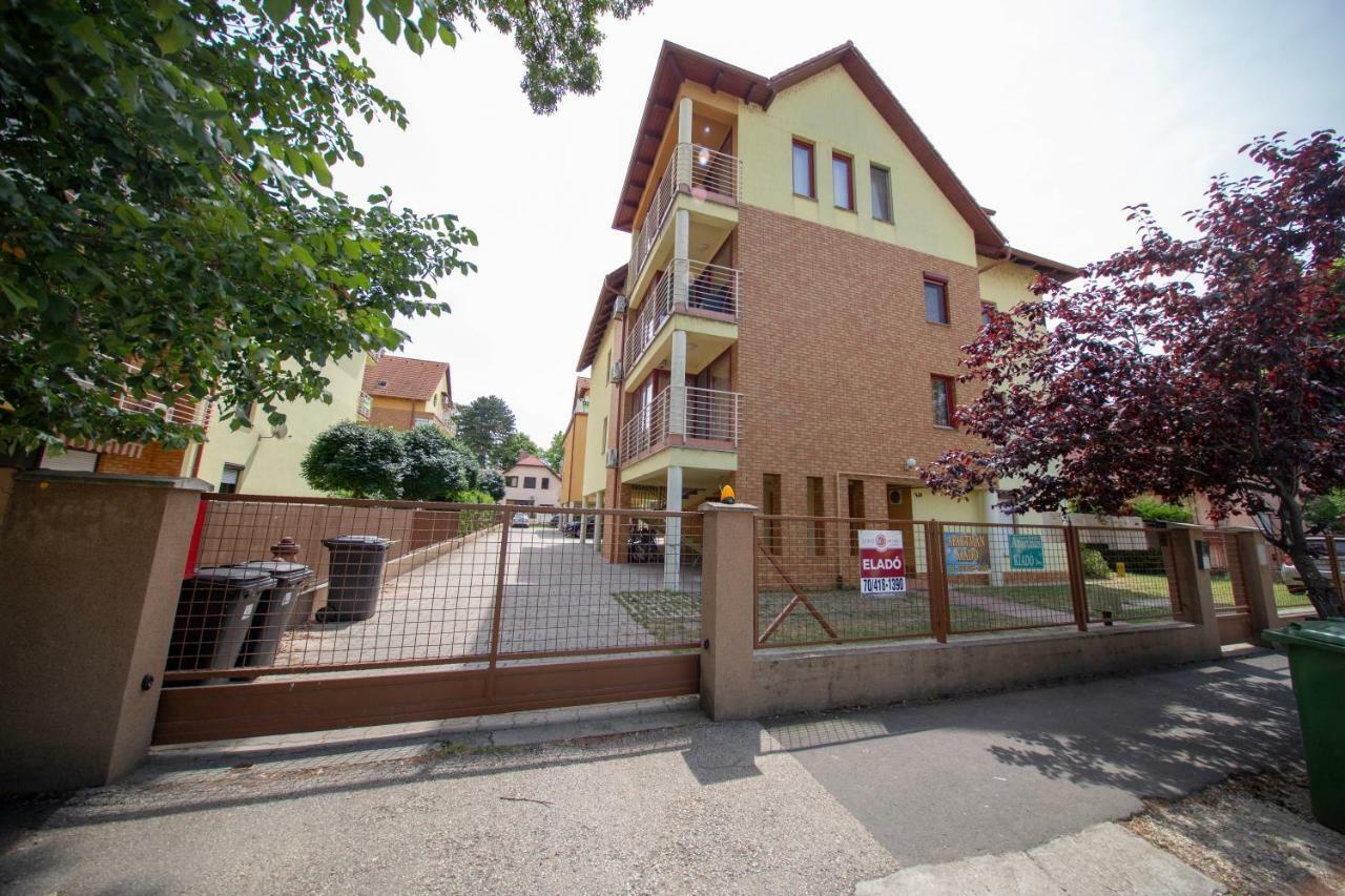 Siofoki Beach Apartman Exteriör bild